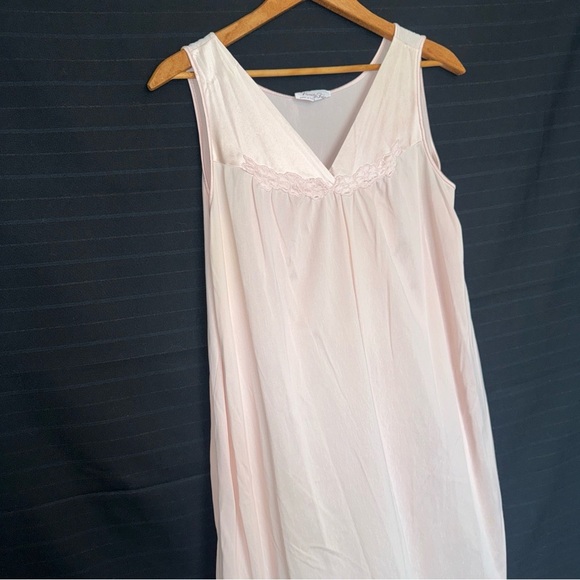 Vintage Vanity Fair Nylon Light Pink Sleeveless Nightgown Peignoir Womens size M - Picture 4 of 8